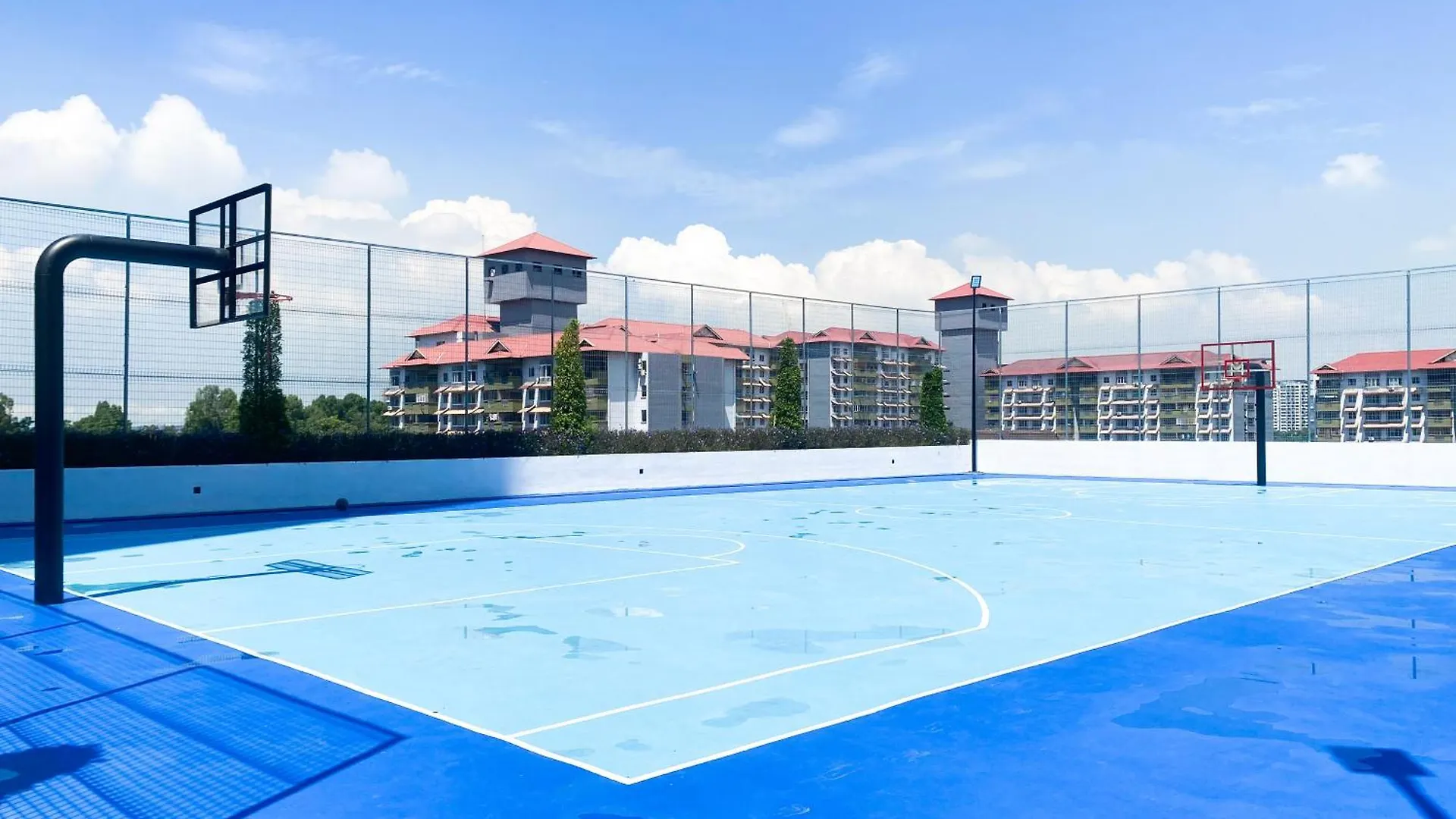 Veranda-2Br,4Pax I 5Mins To Ciq And Ksl I Fast-Wifi Johor Bahru 0*,  Malaysia