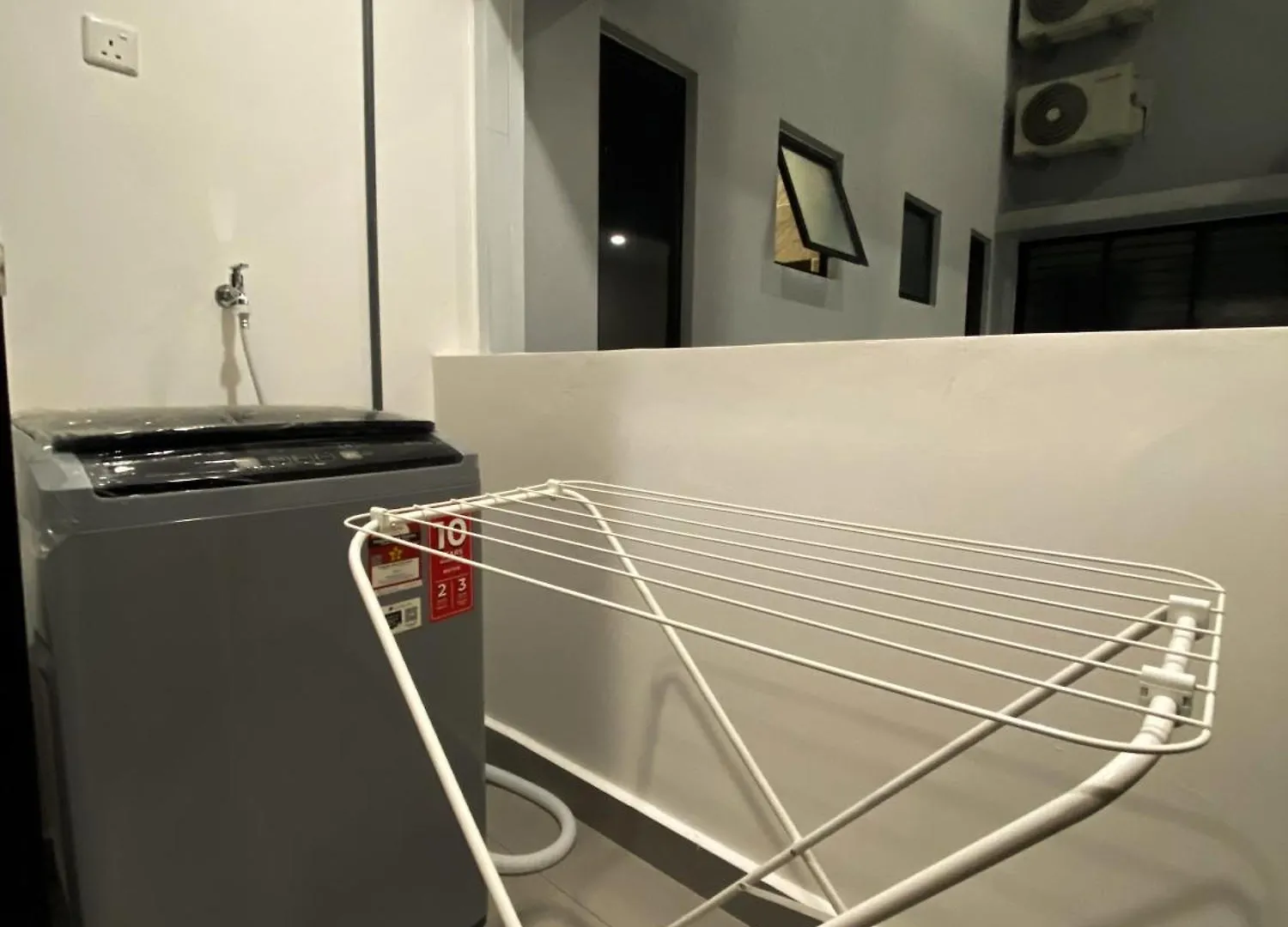 Veranda-2Br,4Pax I 5Mins To Ciq And Ksl I Fast-Wifi Johor Bahru Apartment