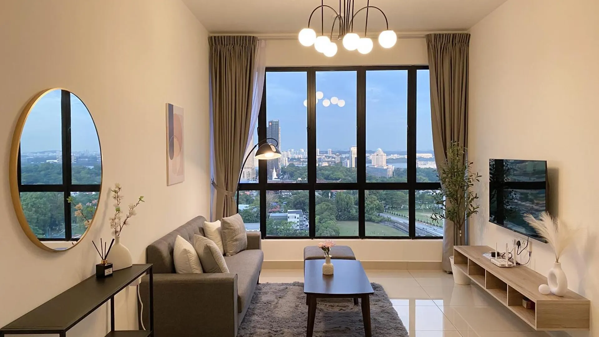Veranda-2Br,4Pax I 5Mins To Ciq And Ksl I Fast-Wifi Johor Bahru
